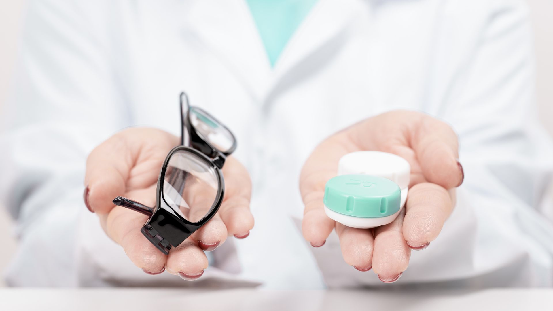 Eyeglasses vs. Contact Lenses 06